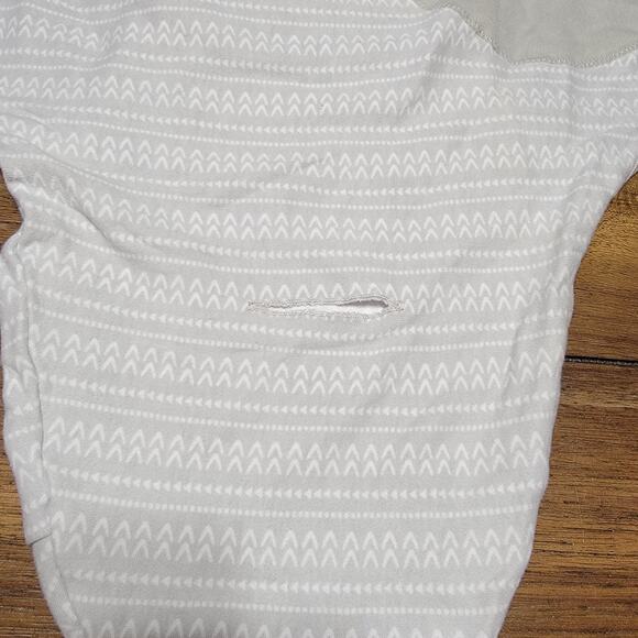 Set of 2 Swaddle Me Grey & White Infant Swaddlers - Size Sm/Med - Picture 5 of 5